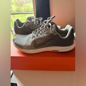 Women’s Nike Downshifter shoes, Gray